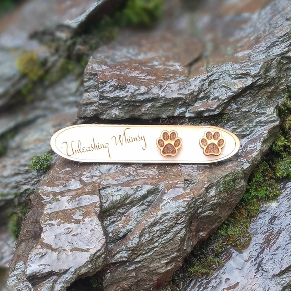 Wooden Paw Print Earrings ~ Wooden Paw Earrings - Picture 1 of 3